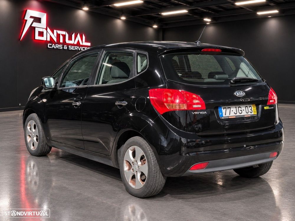 Kia Venga - 5