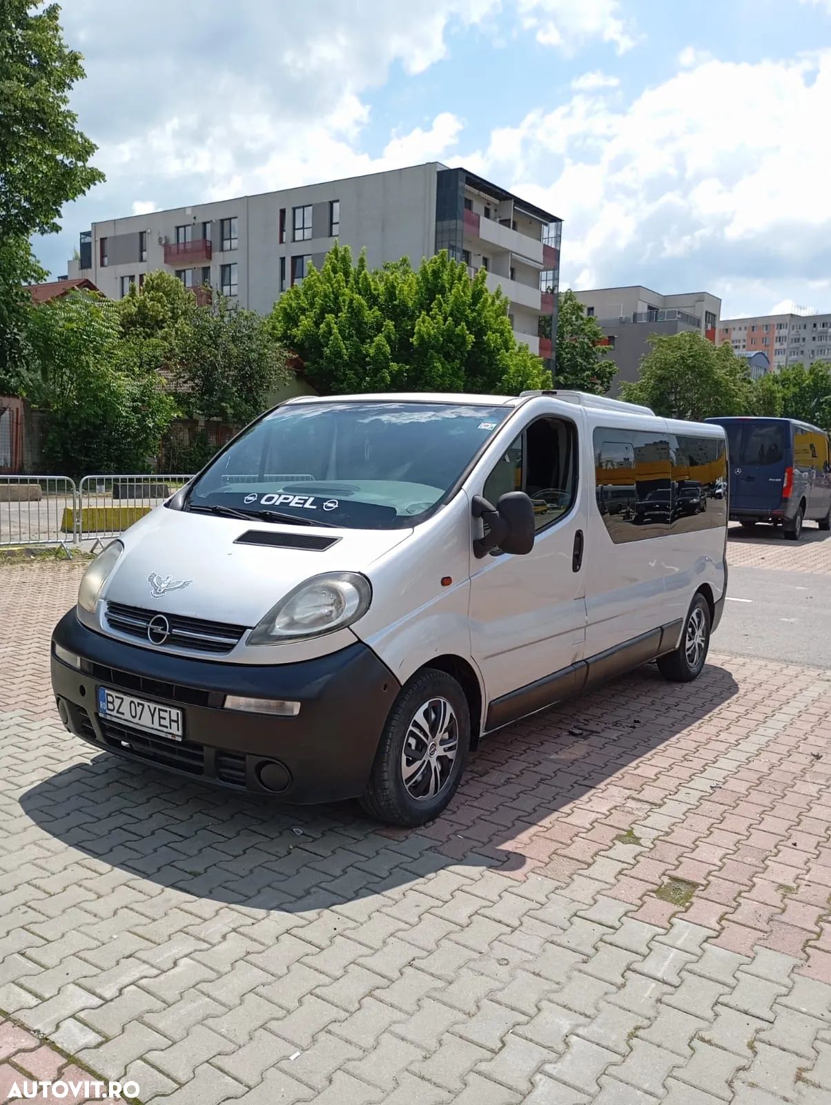 Opel Vivaro 2.5 CDTI L1H1 - 1