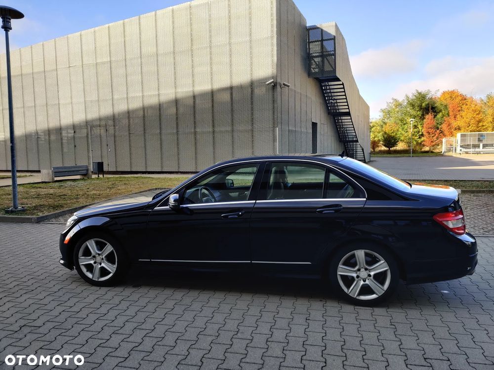 Mercedes-Benz Klasa C 300 7G-TRONIC - 8