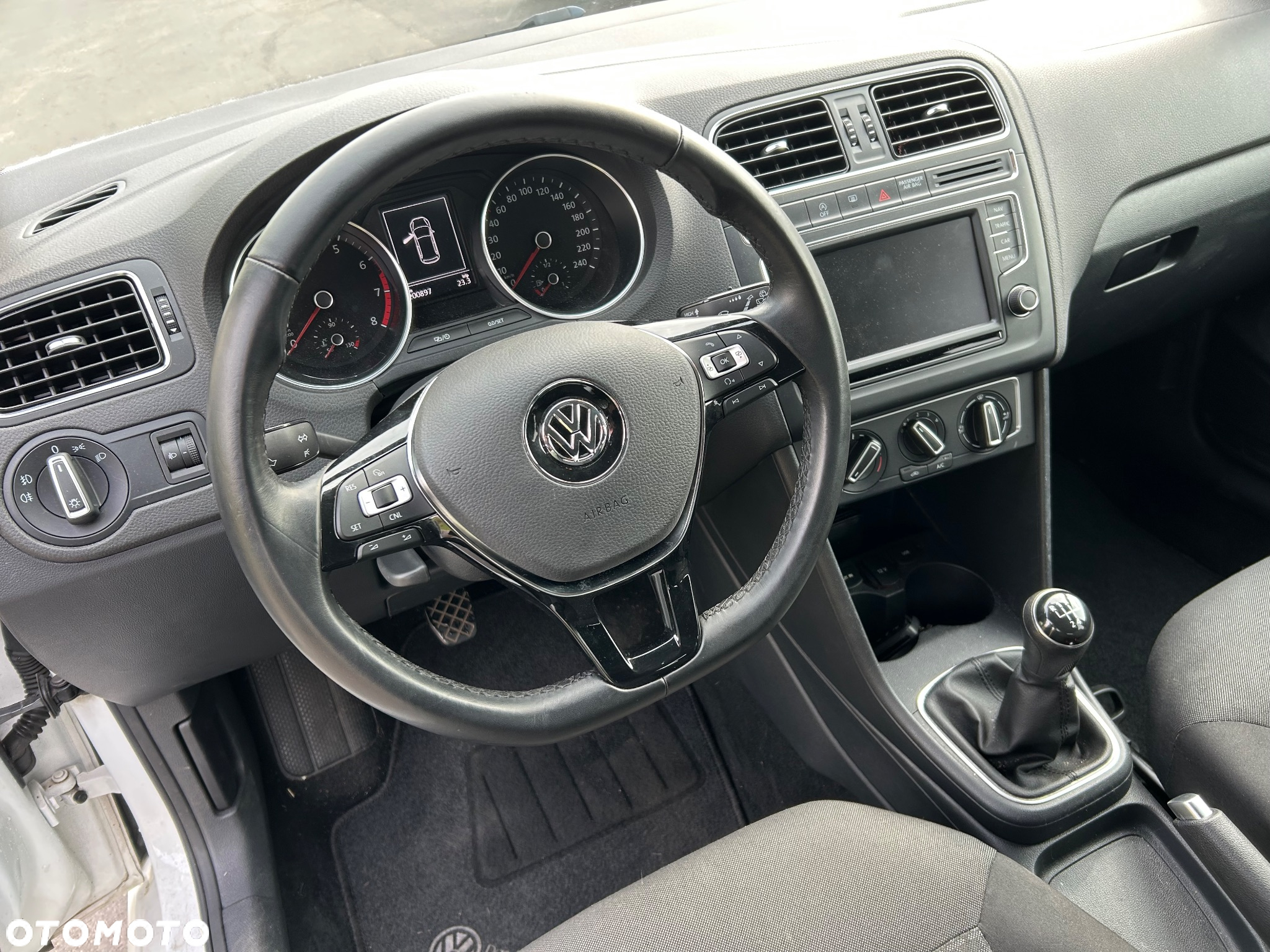 Volkswagen Polo 1.2 TSI BMT Comfortline - 8