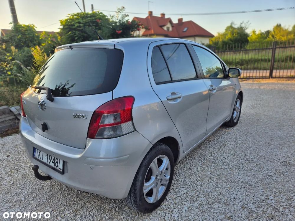 Toyota Yaris 1.33 VVT-i Comfort - 4