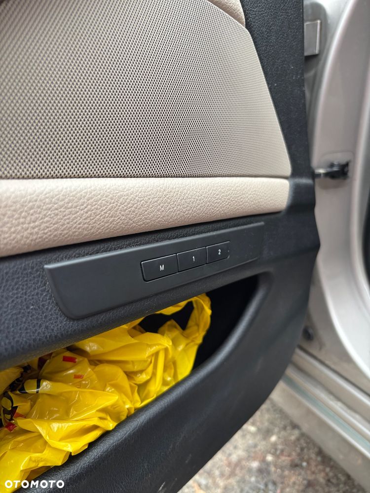 BMW Seria 5 530d Sport-Aut Luxury Line - 13