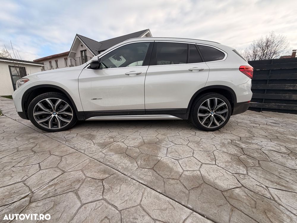 BMW X1 xDrive25i AT xLine - 9