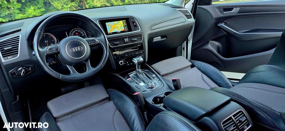 Audi Q5 2.0 TDI S tronic - 12
