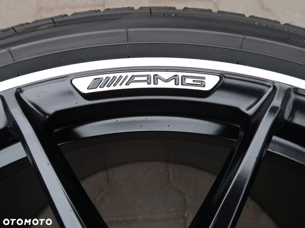 Koła zimowe Mercedes 4 Door AMG GT 4 Door  W290 21" PIRELLI - 18