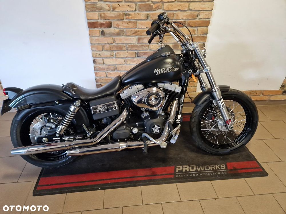Harley-Davidson Dyna Street Bob - 3