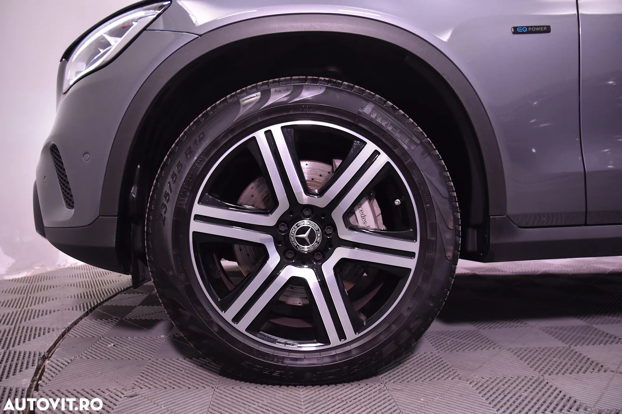Mercedes-Benz GLC 300 e 4MATIC - 13
