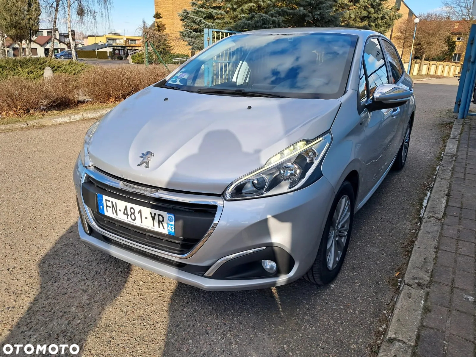 Peugeot 208 - 2