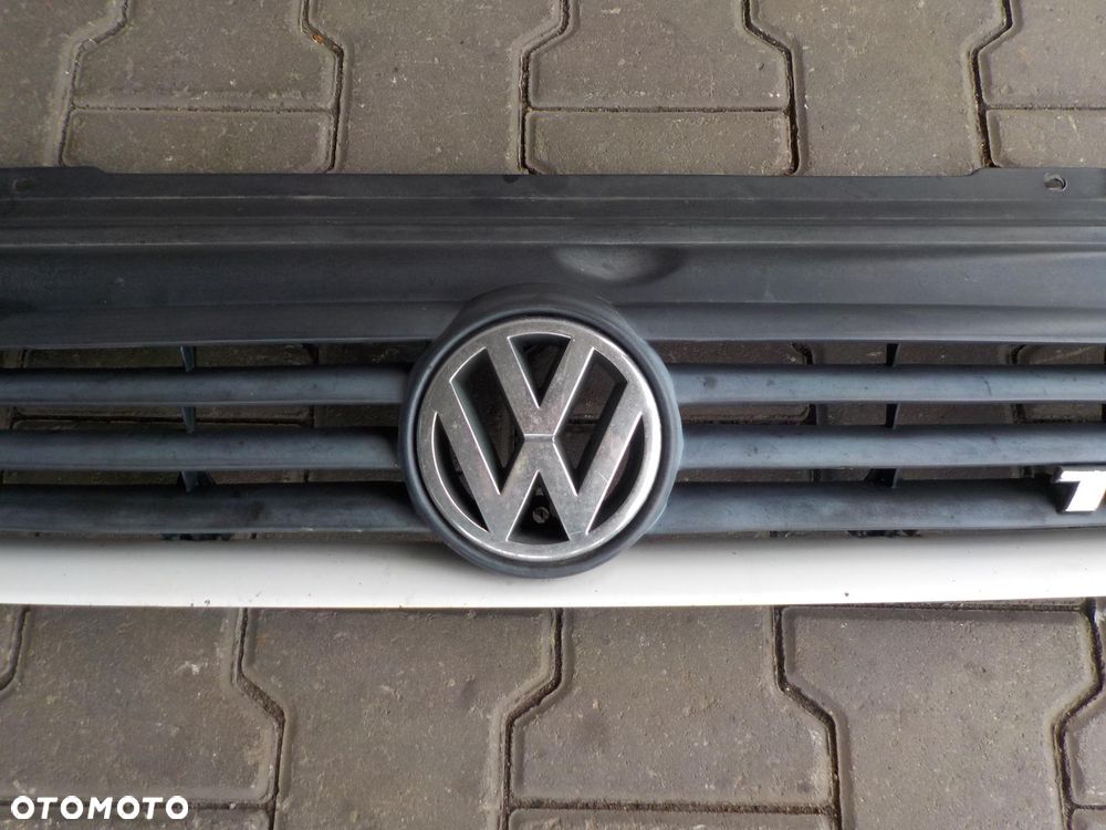 VW T4 LIFT GRILL ATRAPA PAS PRZEDNI BLACHA BIAŁY - 3