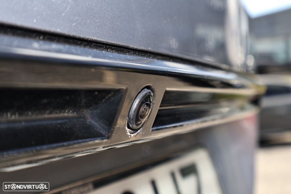 Peugeot 2008 1.2 Hybrid Allure e-DCS6 - 7