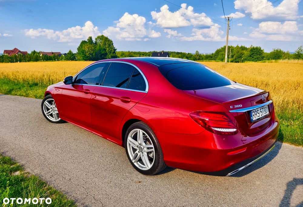 Mercedes-Benz Klasa E 300 9G-TRONIC - 14