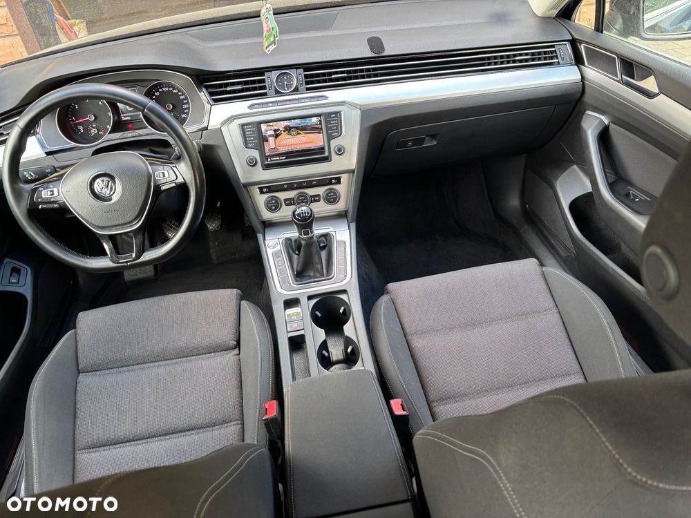 Volkswagen Passat Variant 2.0 TDI BMT Comfortline - 18