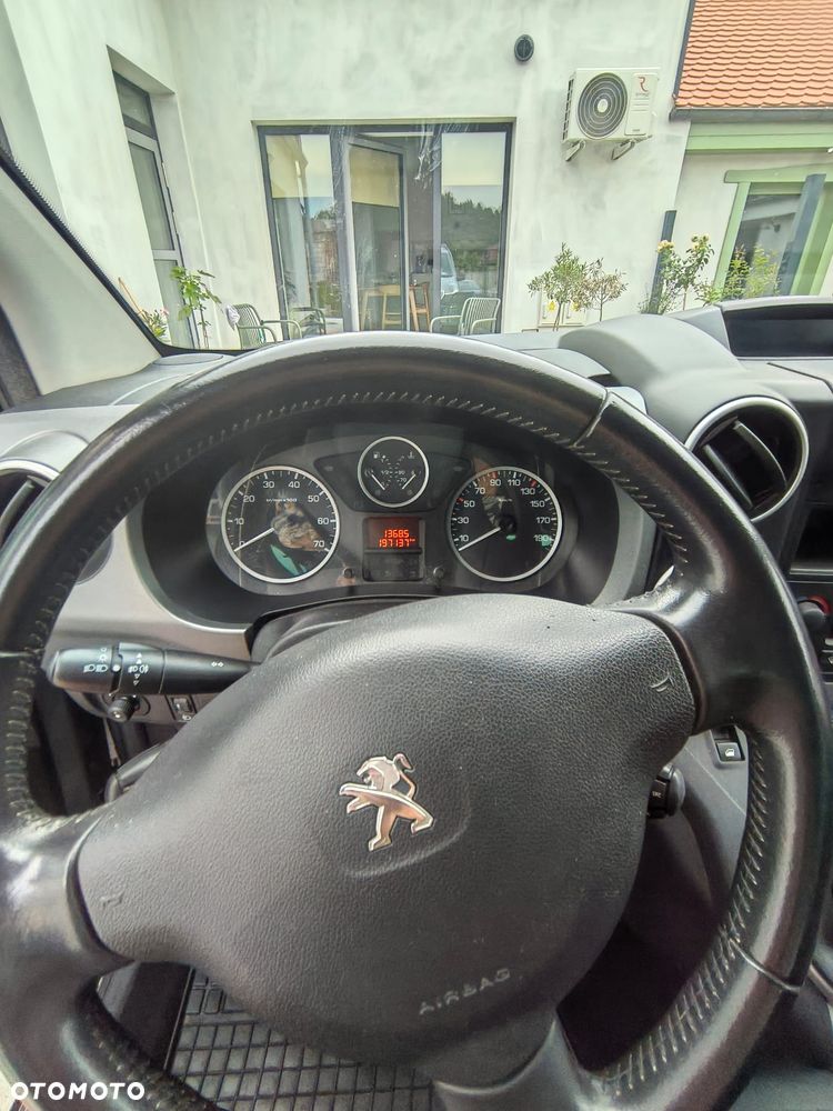 Peugeot Partner 1.6 BlueHDi Outdoor S&S - 9