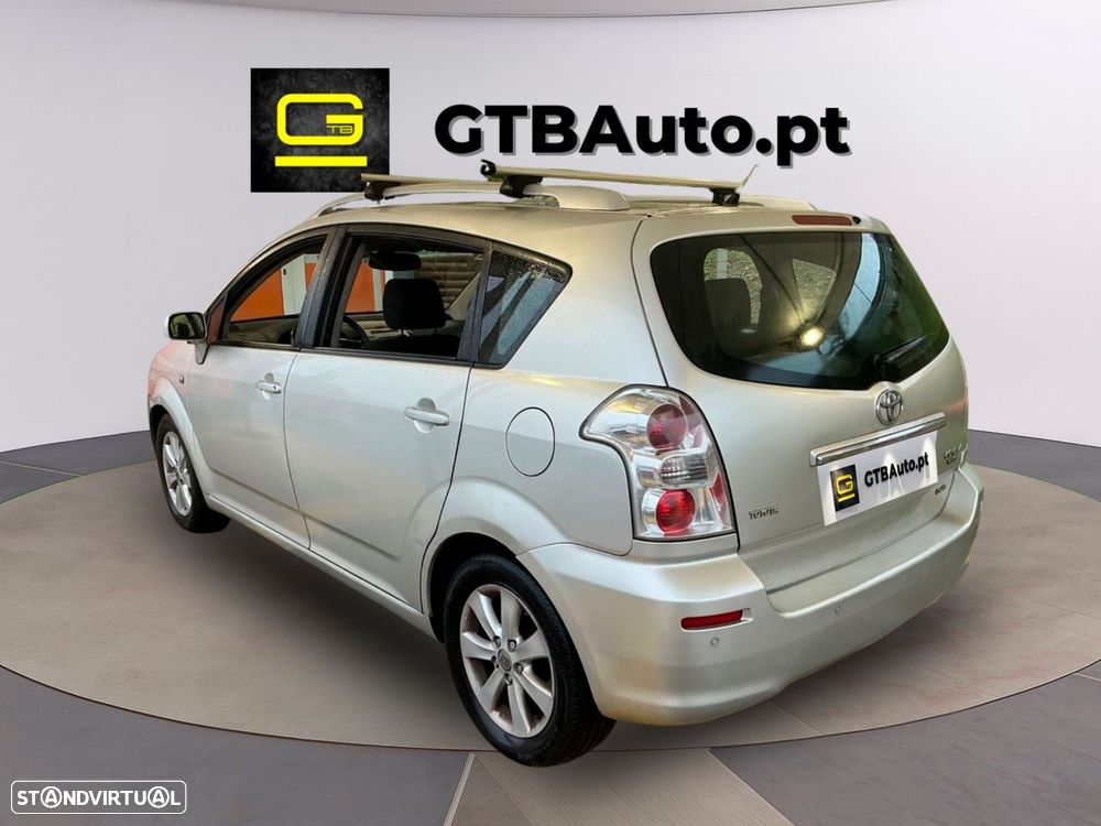 Toyota Corolla Verso - 8