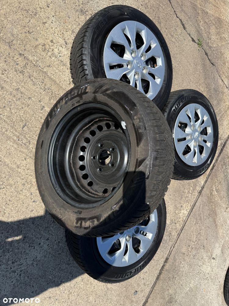 Felgi stalowe + Opony Wielosezonowe 15 cali KIA CEED CARENS PRO CEE Hyundai I30 i20 - 10