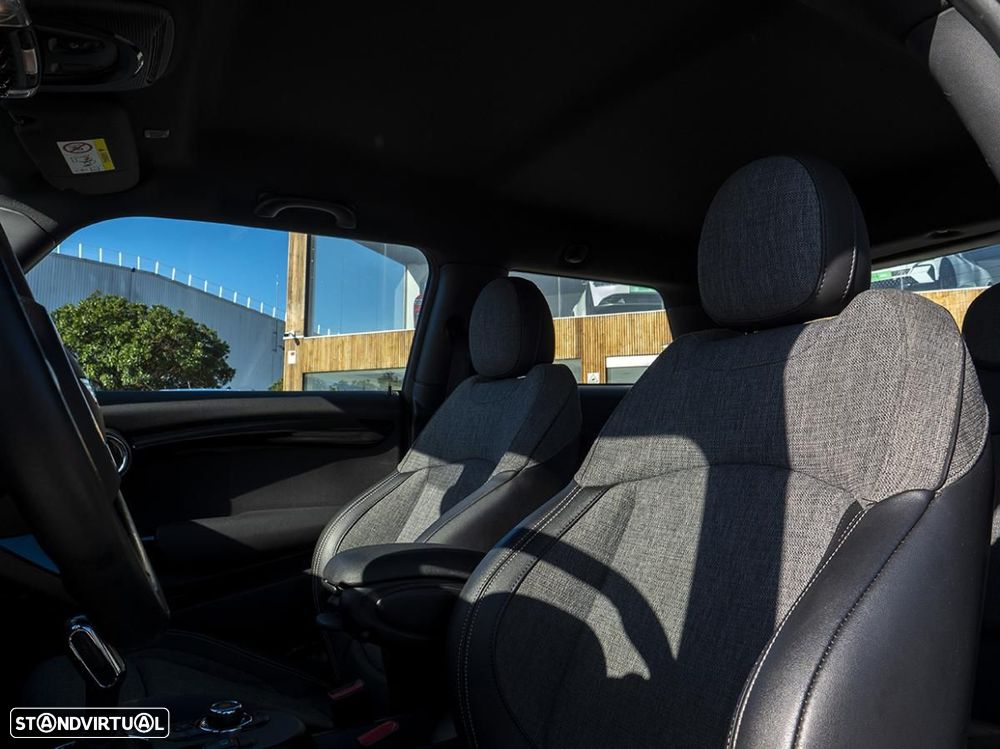 MINI 3 Portas Cooper SE - 24