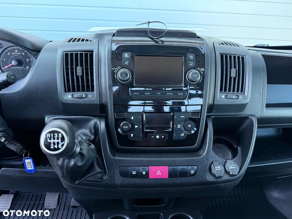 Fiat Ducato Autolaweta Laweta Przewóz Pojazdów Zarejestrowany w PL - 13
