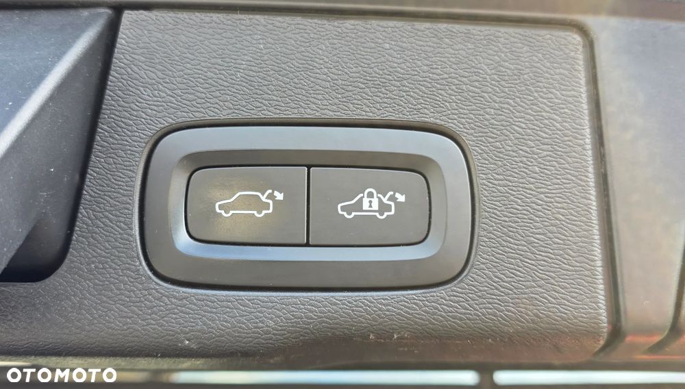 Volvo XC 60 B4 D AWD Geartronic Inscription - 30