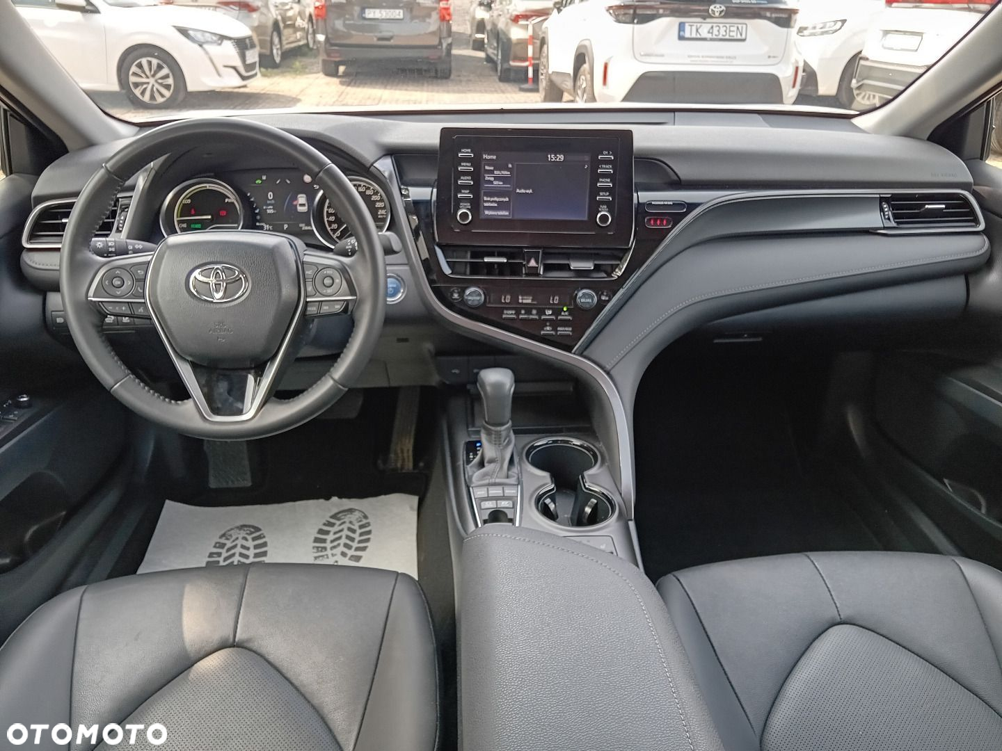 Toyota Camry - 6