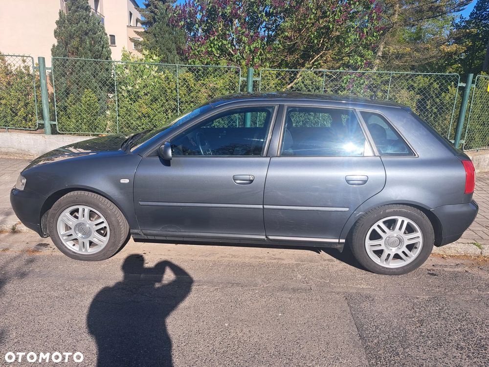 Audi A3 Sportback 1.8 Ambiente - 7