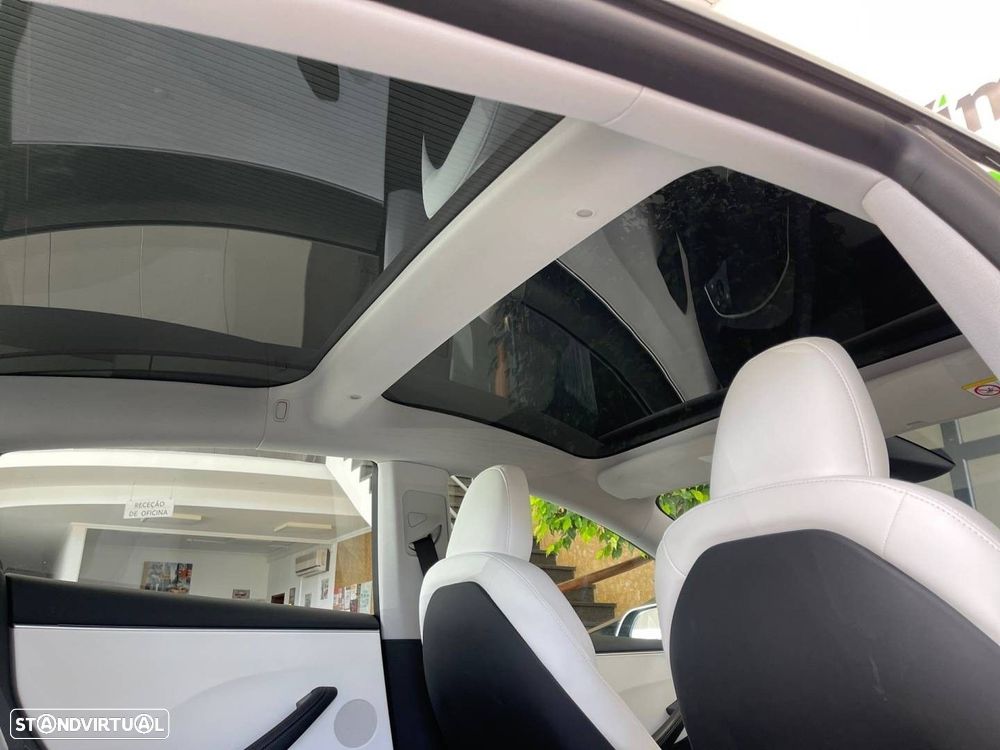 Tesla Model 3 Standard RWD - 11
