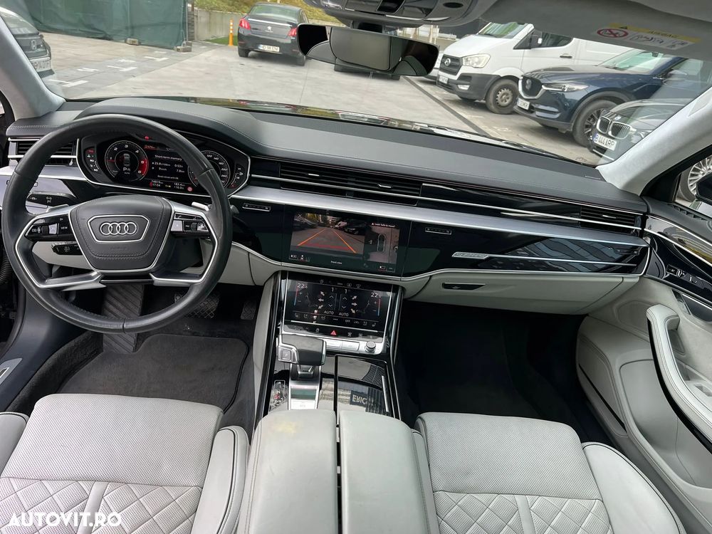 Audi A8 - 6