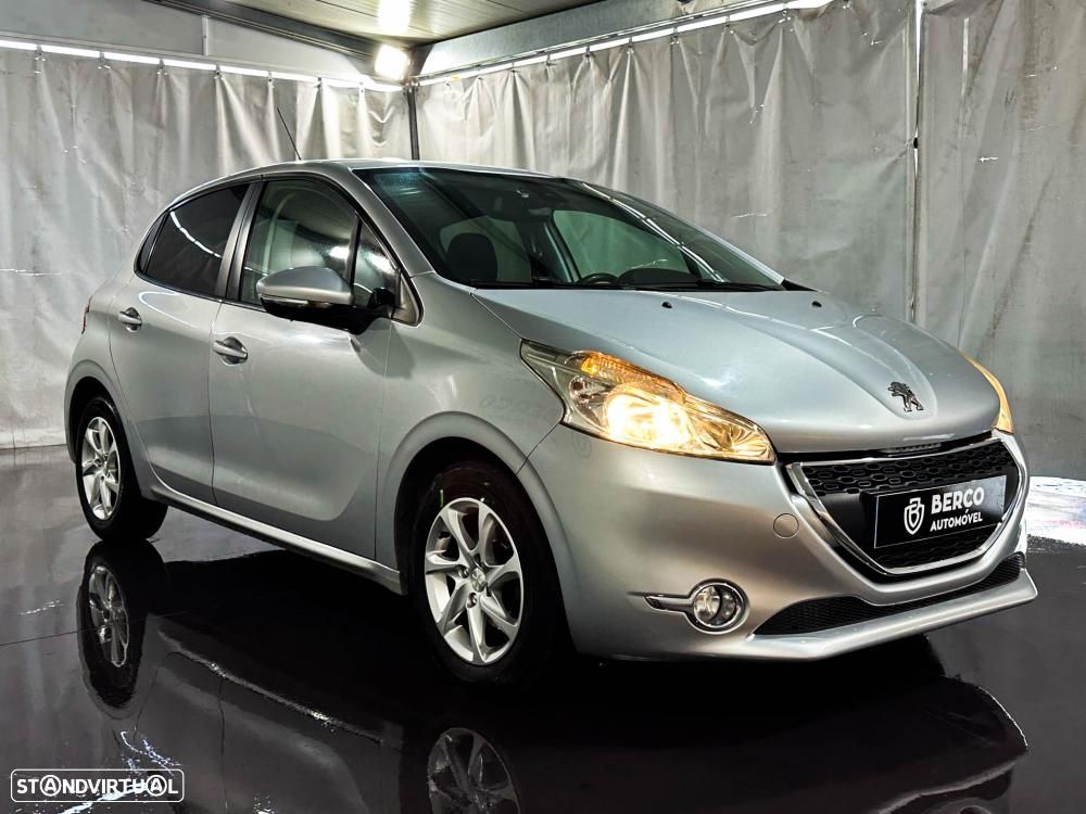Peugeot 208 1.4 HDi Allure - 4