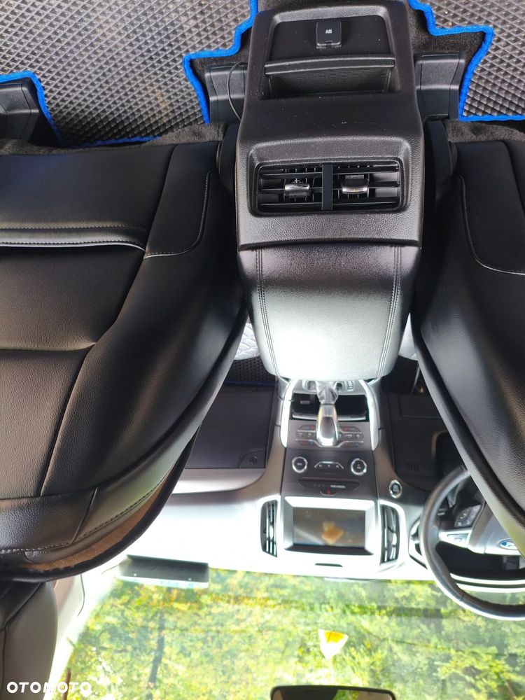 Ford Edge - 23