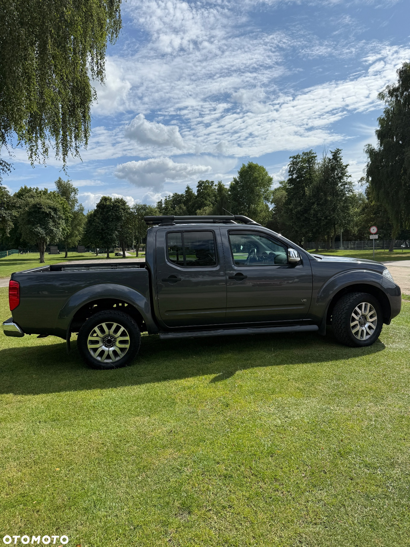 Nissan Navara 3.0 D V6 Platinum Long EU5 - 7