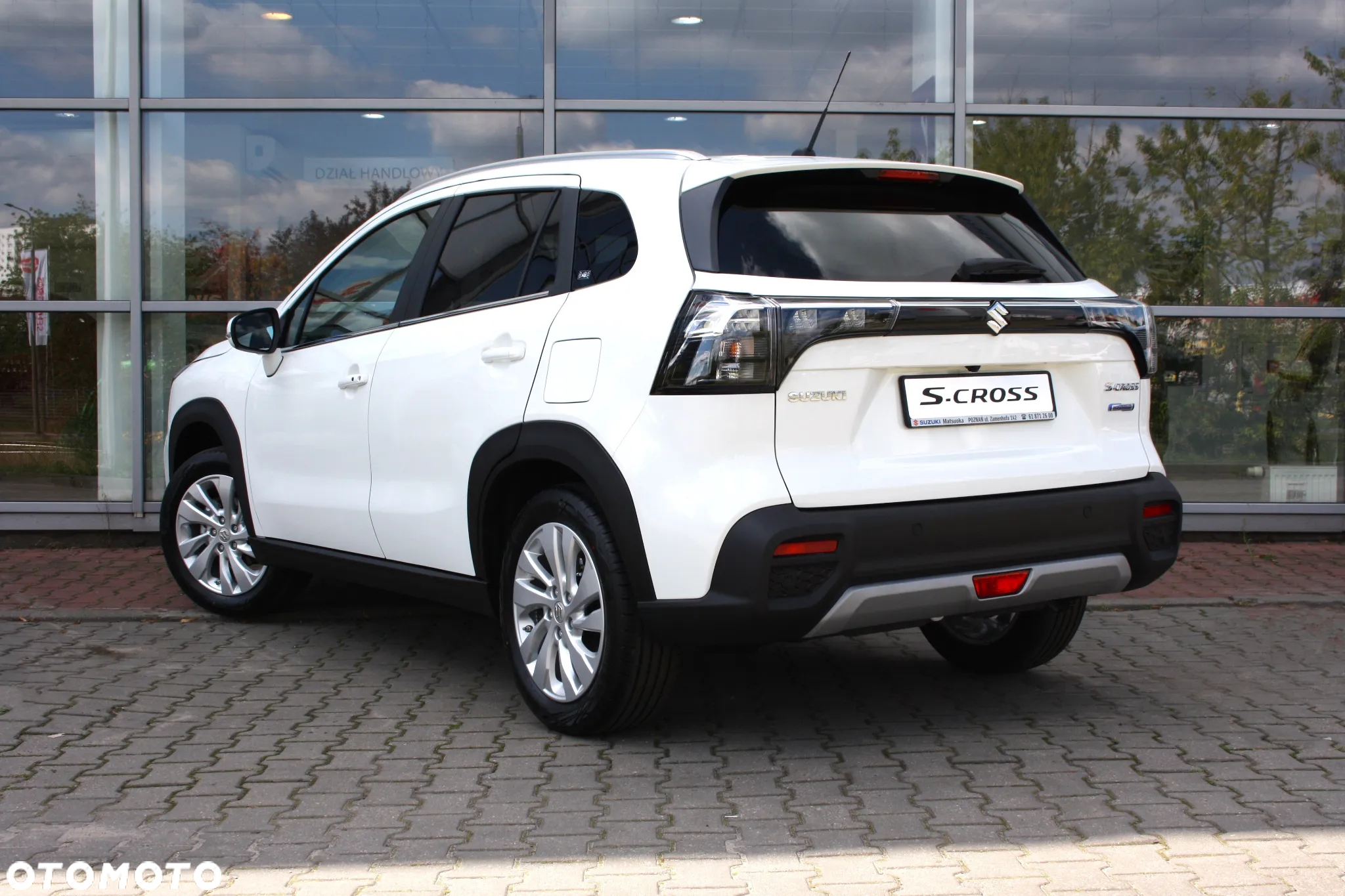 Suzuki SX4 S-Cross 1.5 DualJet Hybrid Premium Plus SP AGS - 3