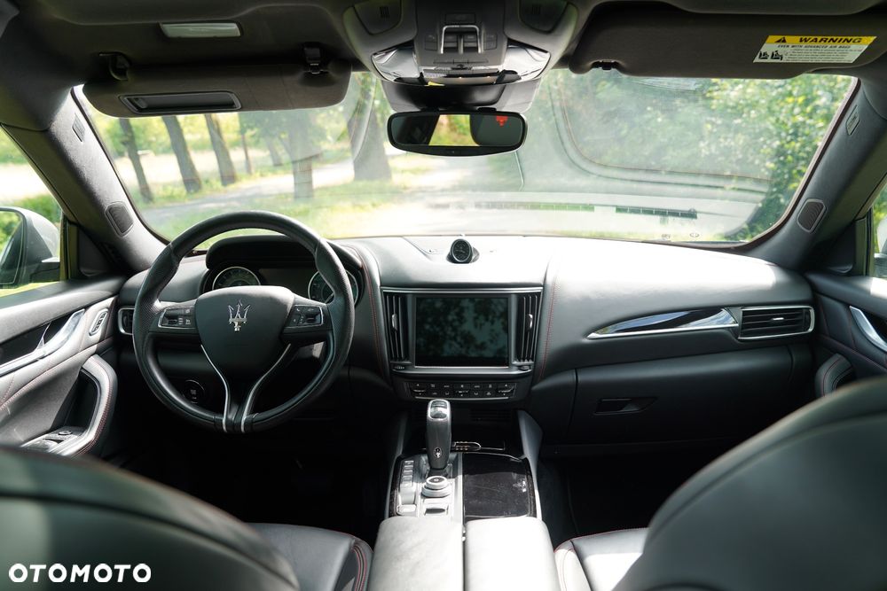 Maserati Levante - 22
