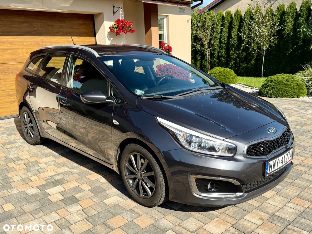 Kia Ceed 1.6 CRDi 136 ISG Vision - 5