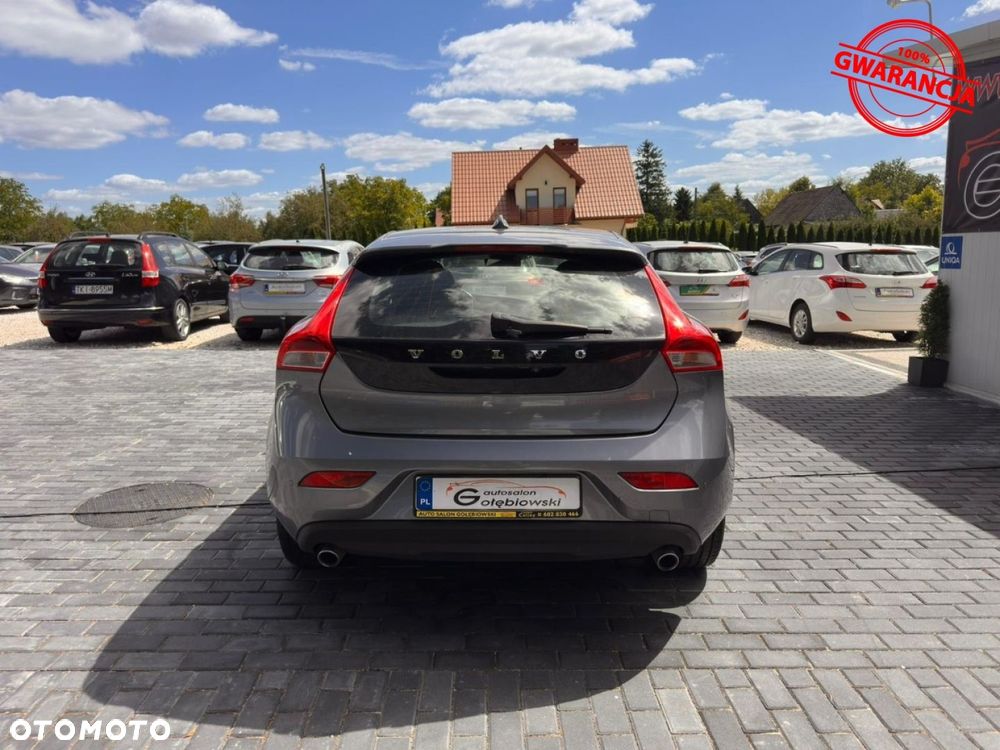 Volvo V40 - 9
