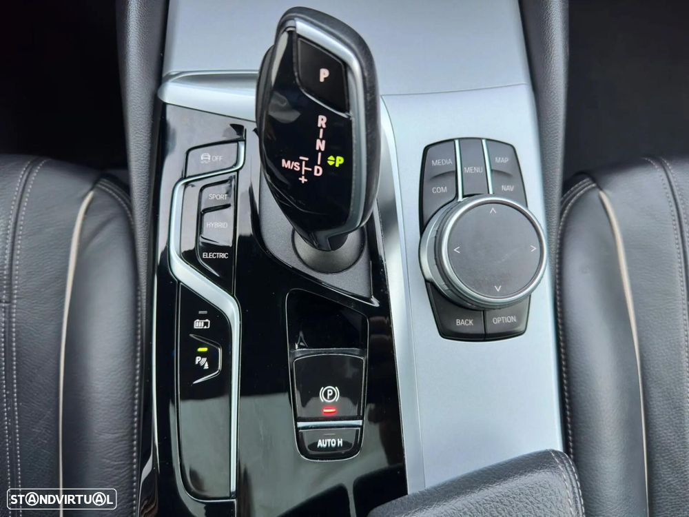 BMW 530 Gran Turismo - 16