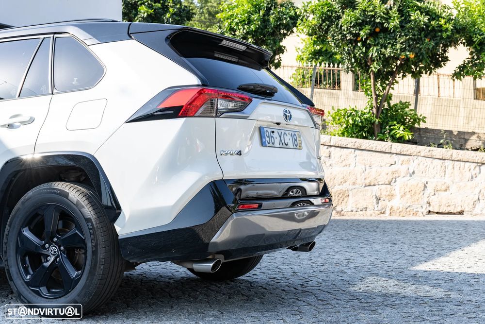 Toyota RAV4 2.5 HDF Exclusive - 12