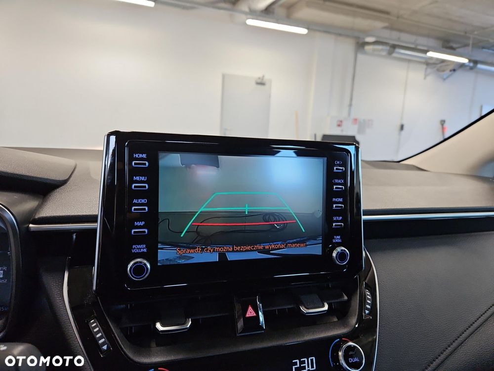 Toyota Corolla 1.8 Hybrid Comfort - 22