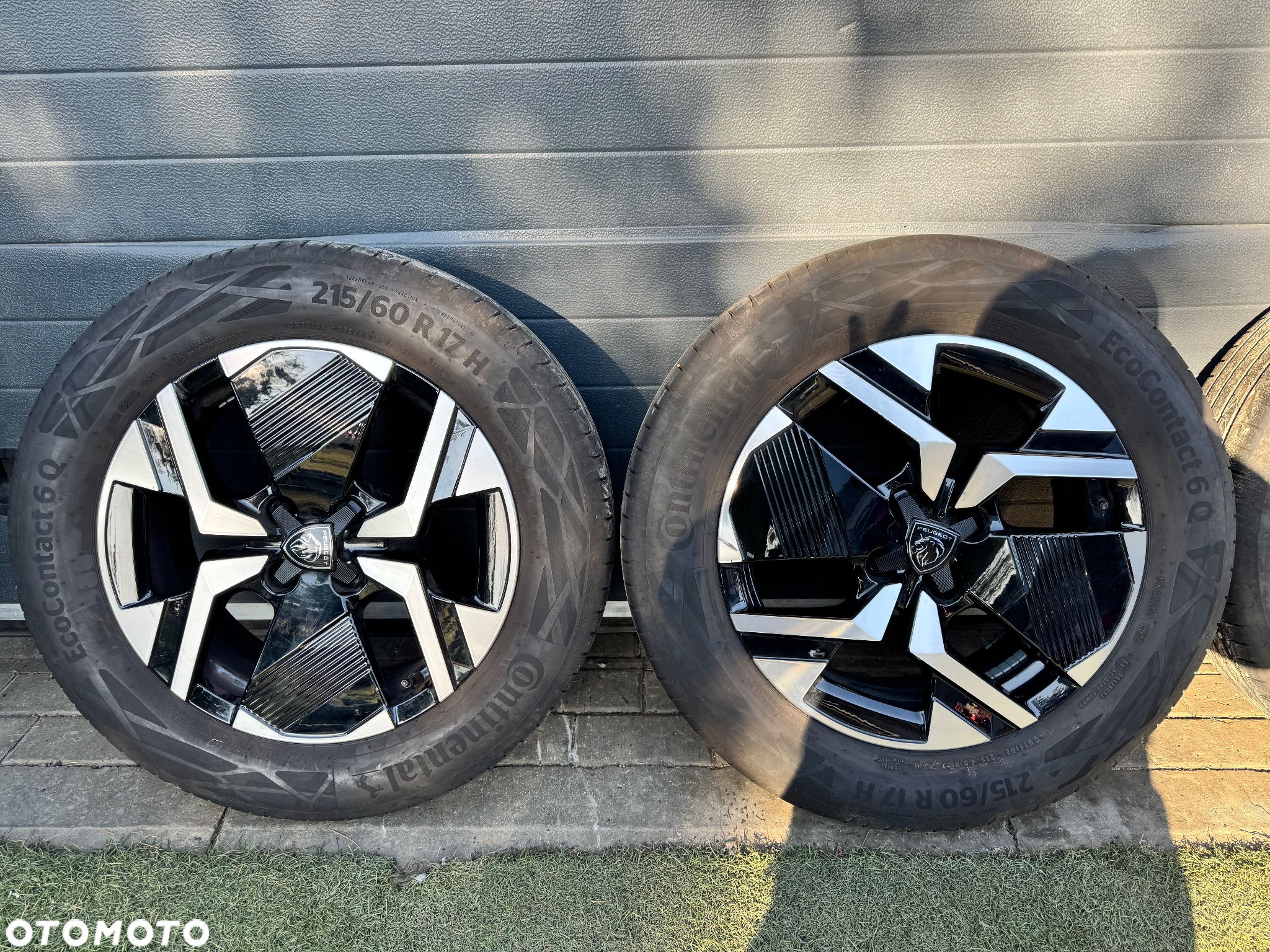 Koła Felgi aluminiowe Peugeot 2008 II GT LIFT 17 cali, rozstaw 4x108, szerokość 6,5j, et: 32 215/60R17 - 6