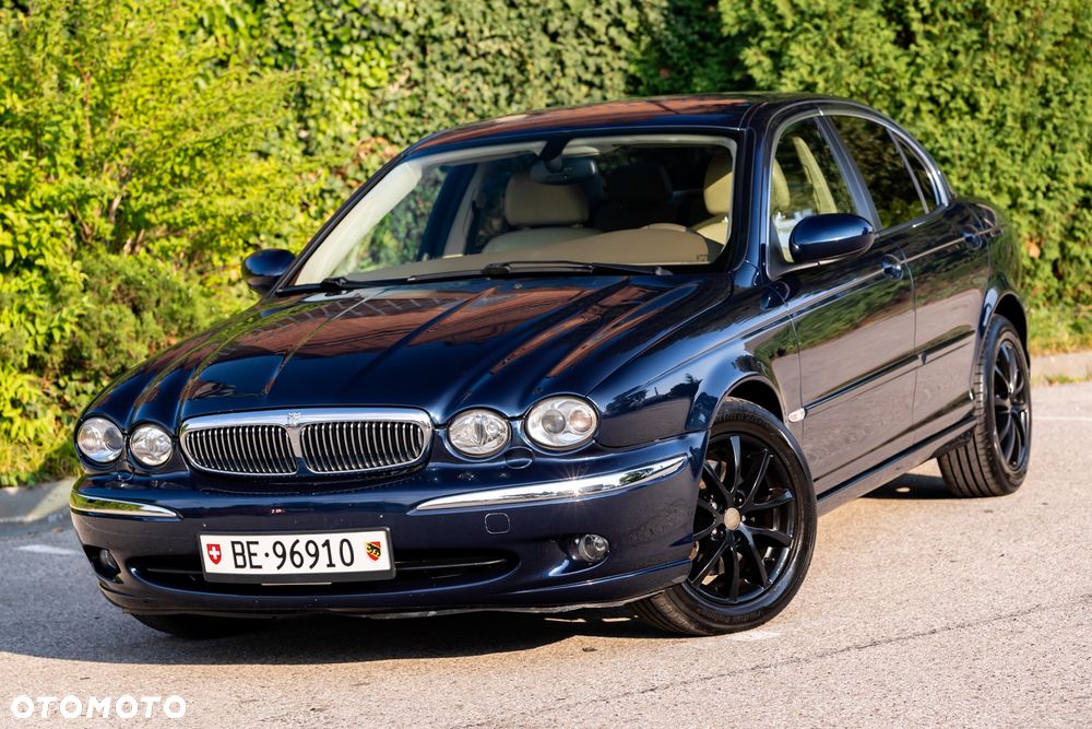 Jaguar X-Type 2.5 V6 4x4 Executive - 1