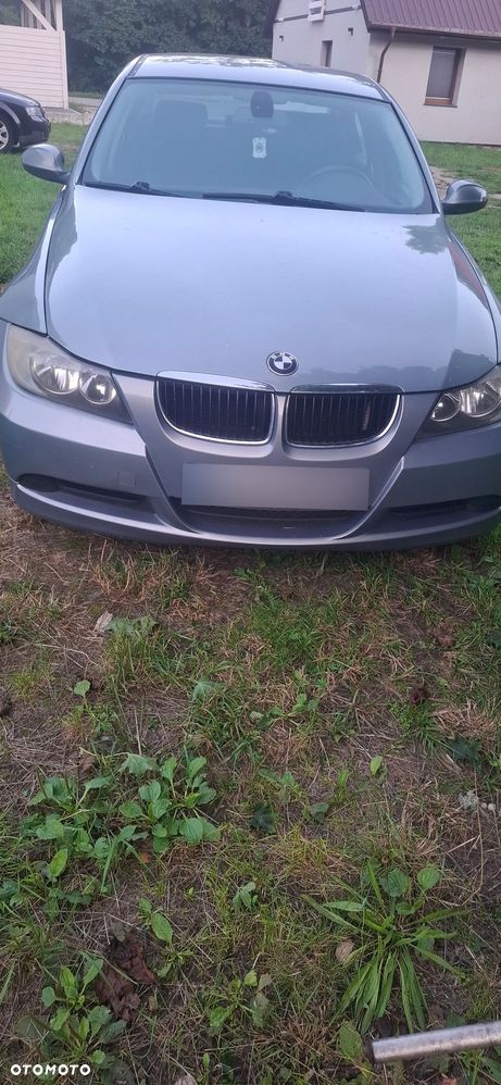 BMW Seria 3 318i - 1