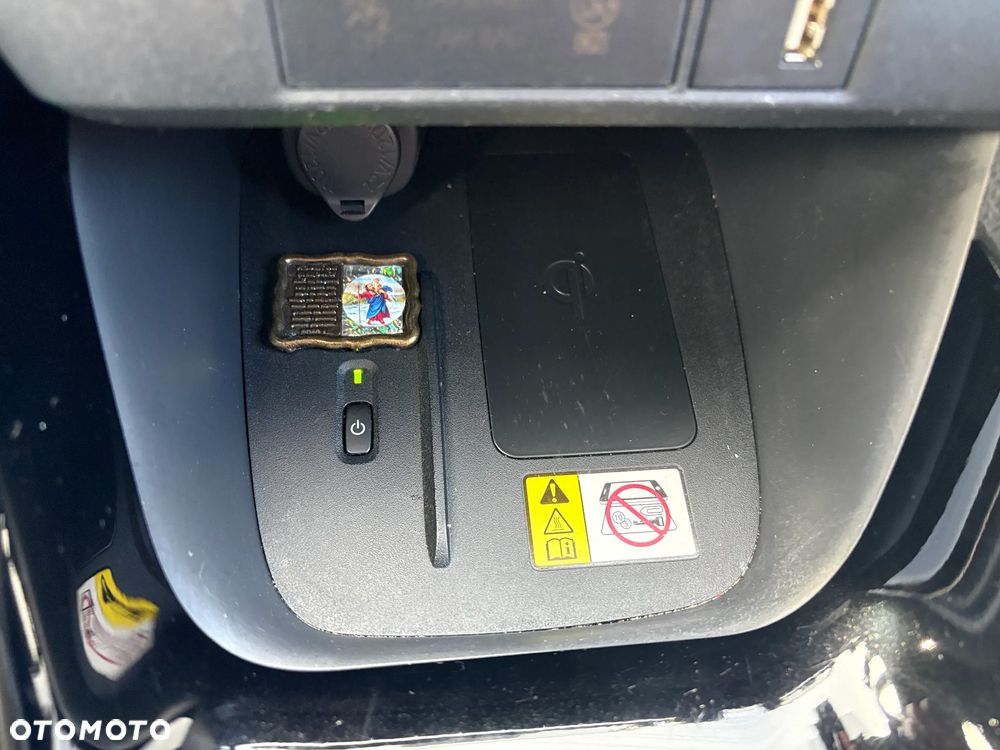 Toyota Yaris 1.5 Executive - 12