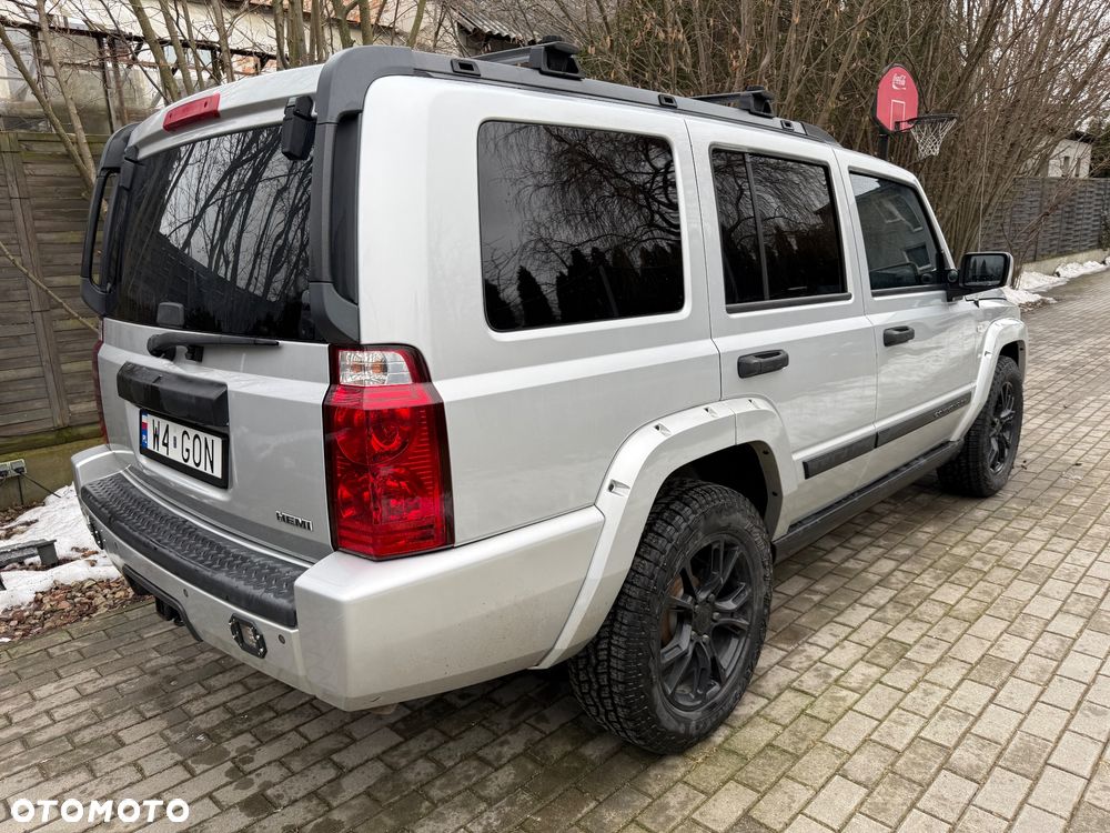 Jeep Commander 5.7 V8 HEMI Automatik Overland - 2