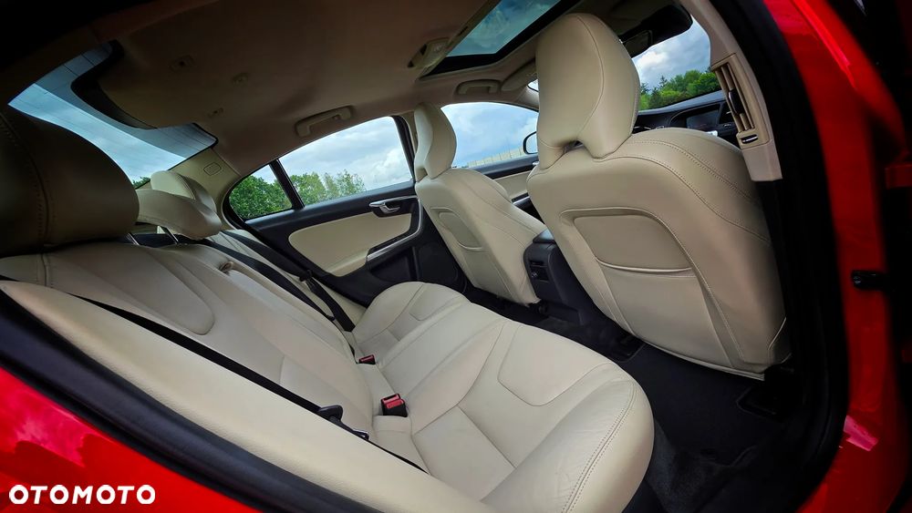 Volvo S60 T5 Geartronic RDesign - 18