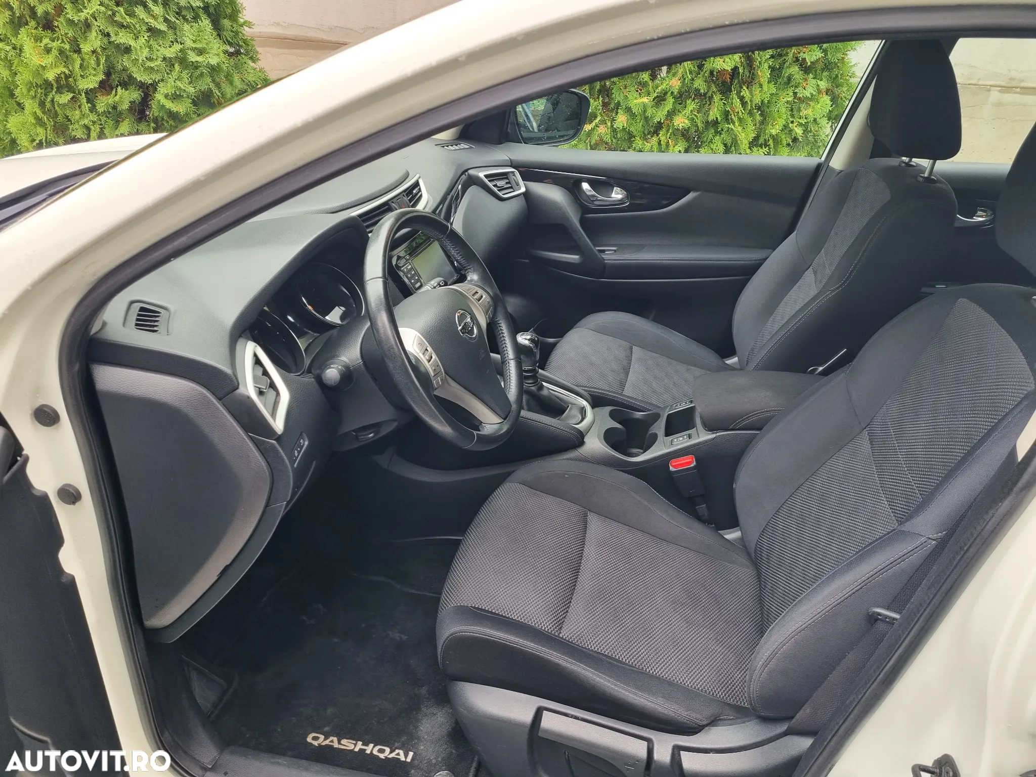 Nissan Qashqai 1.6 DCI ALL-MODE 4x4i TEKNA - 8