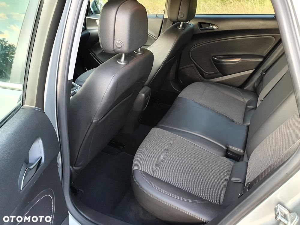 Opel Astra 2.0 CDTI Exklusiv - 15