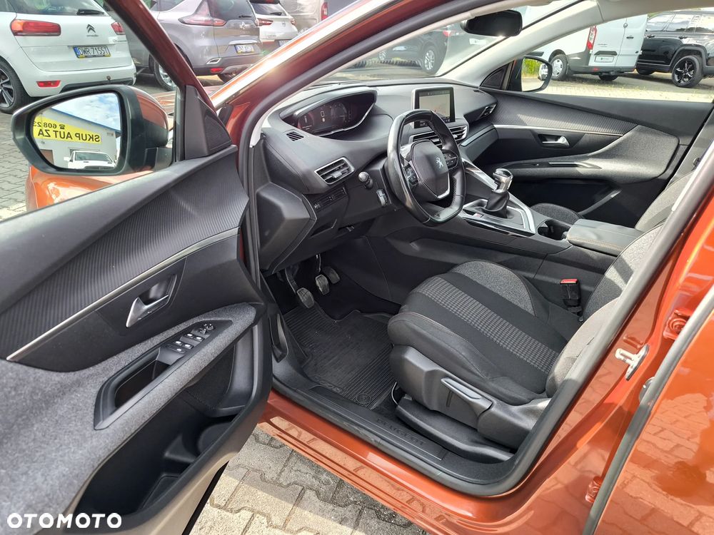 Peugeot 3008 1.6 BlueHDi Style S&S - 17