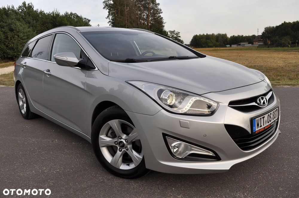 Hyundai i40 i40cw 1.7 CRDi Fifa World Cup Edition - 9
