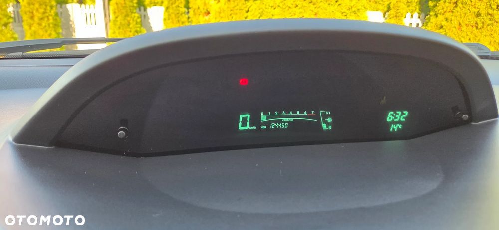 Toyota Yaris 1.3 Luna A/C - 12