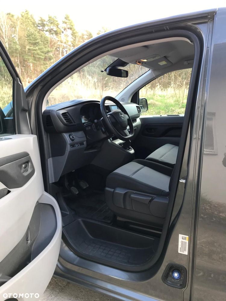 Opel Vivaro Kombi Long 3,1t Enjoy - 10