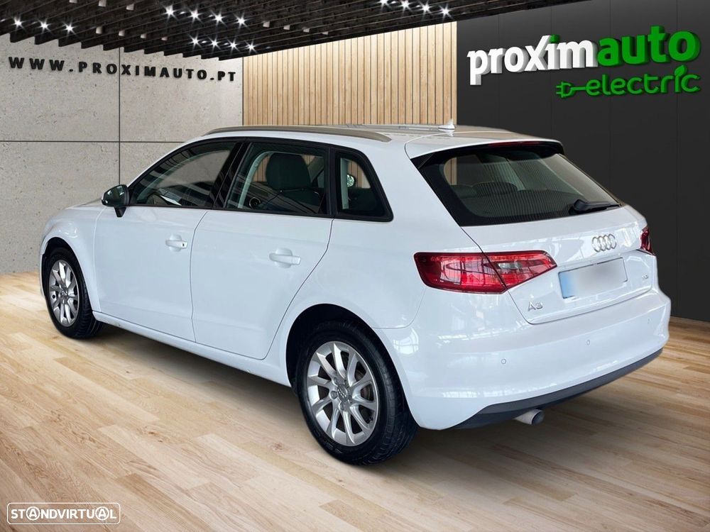 Audi A3 Sportback 1.6 TDI Advance - 15