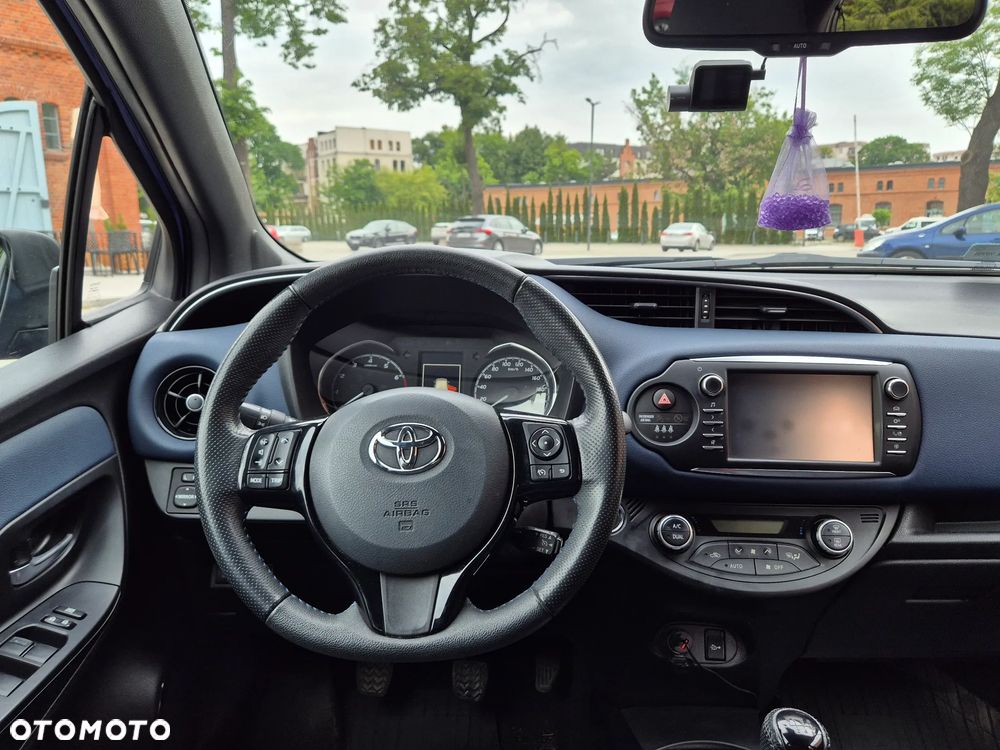 Toyota Yaris 1.5 Selection - 19